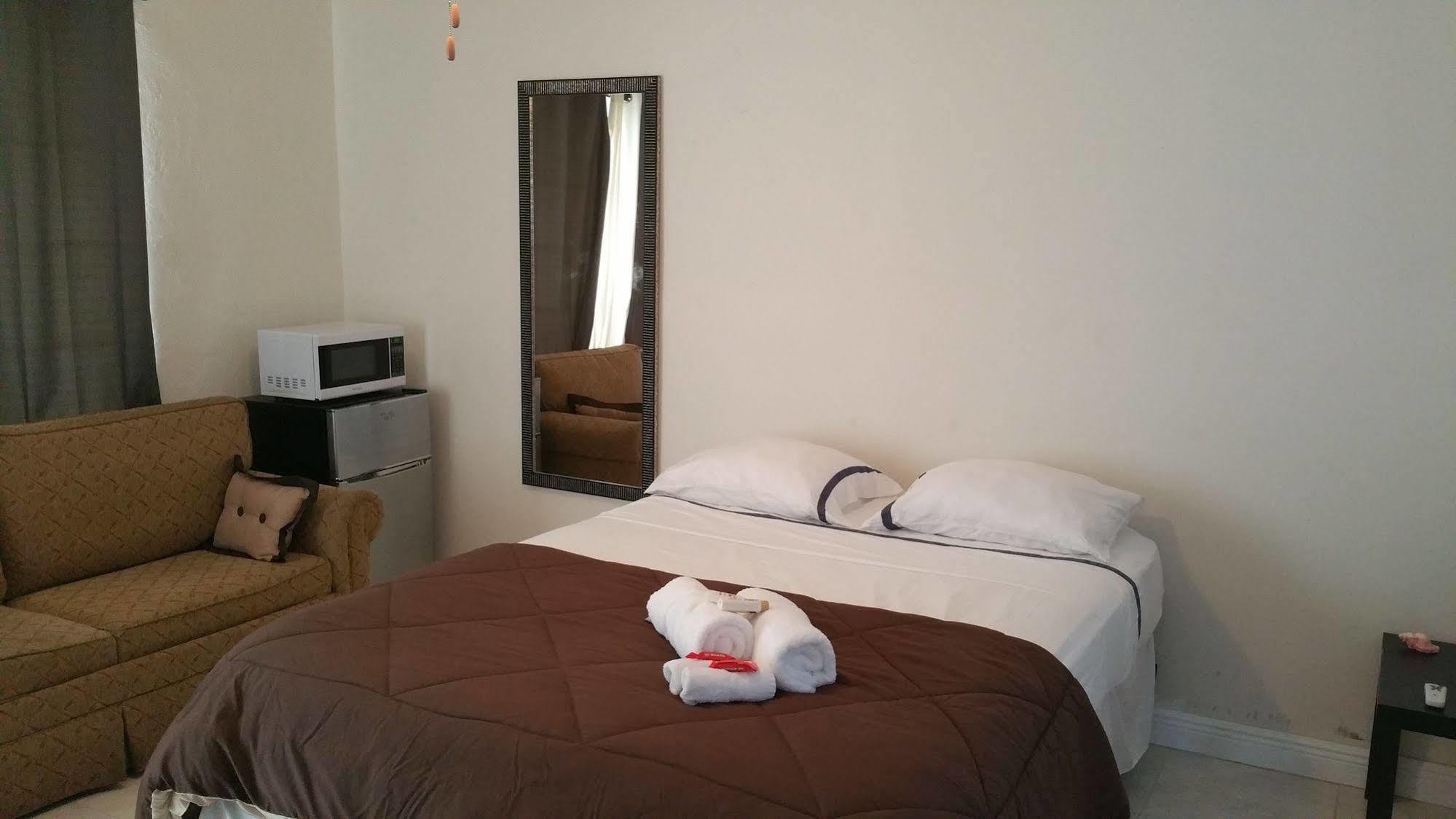 Dania Mini-hôtel 2*